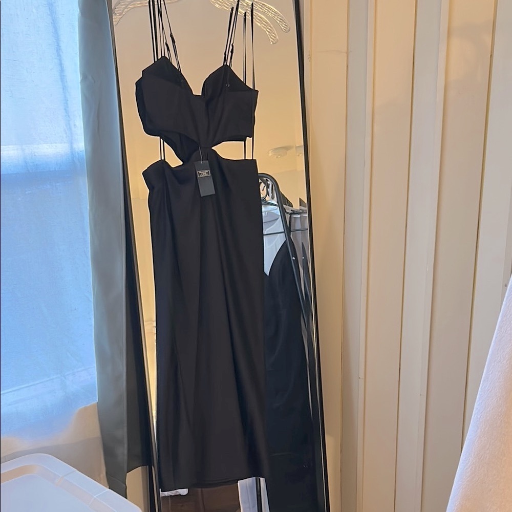 Abercrombie & Fitch Black Cut-Out Dress - Picture 3 of 5